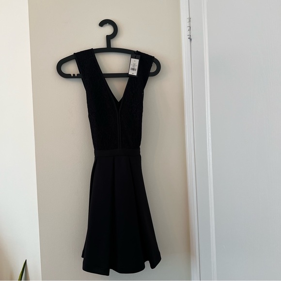 Black womens XS evening dress new with tags perfect condition - Picture 2 of 6